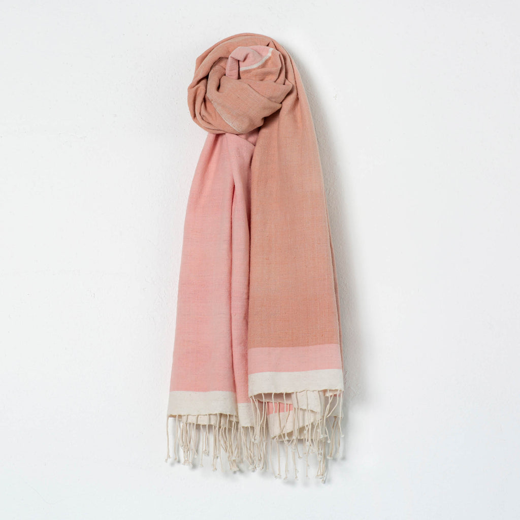 Insect-repellent throw Laurel Shoo for Good pinks