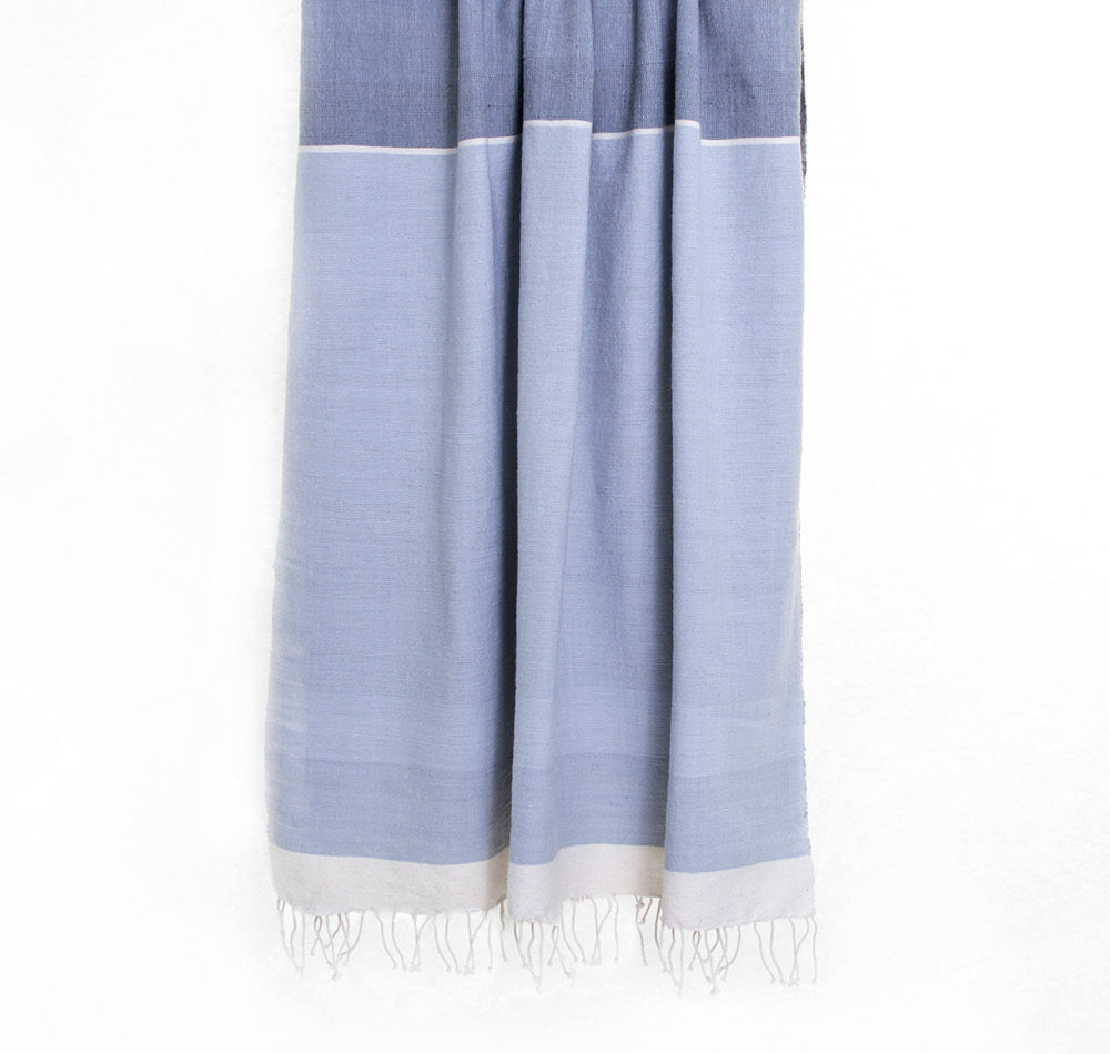 Insect-repellent throw Laurel Shoo for Good Blues